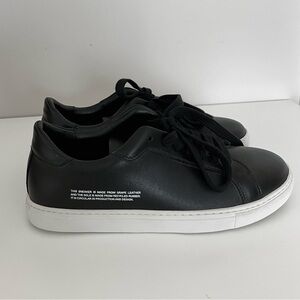 Pangaia Grape Sneakers in Black with white sole (US 8.5 or 39)